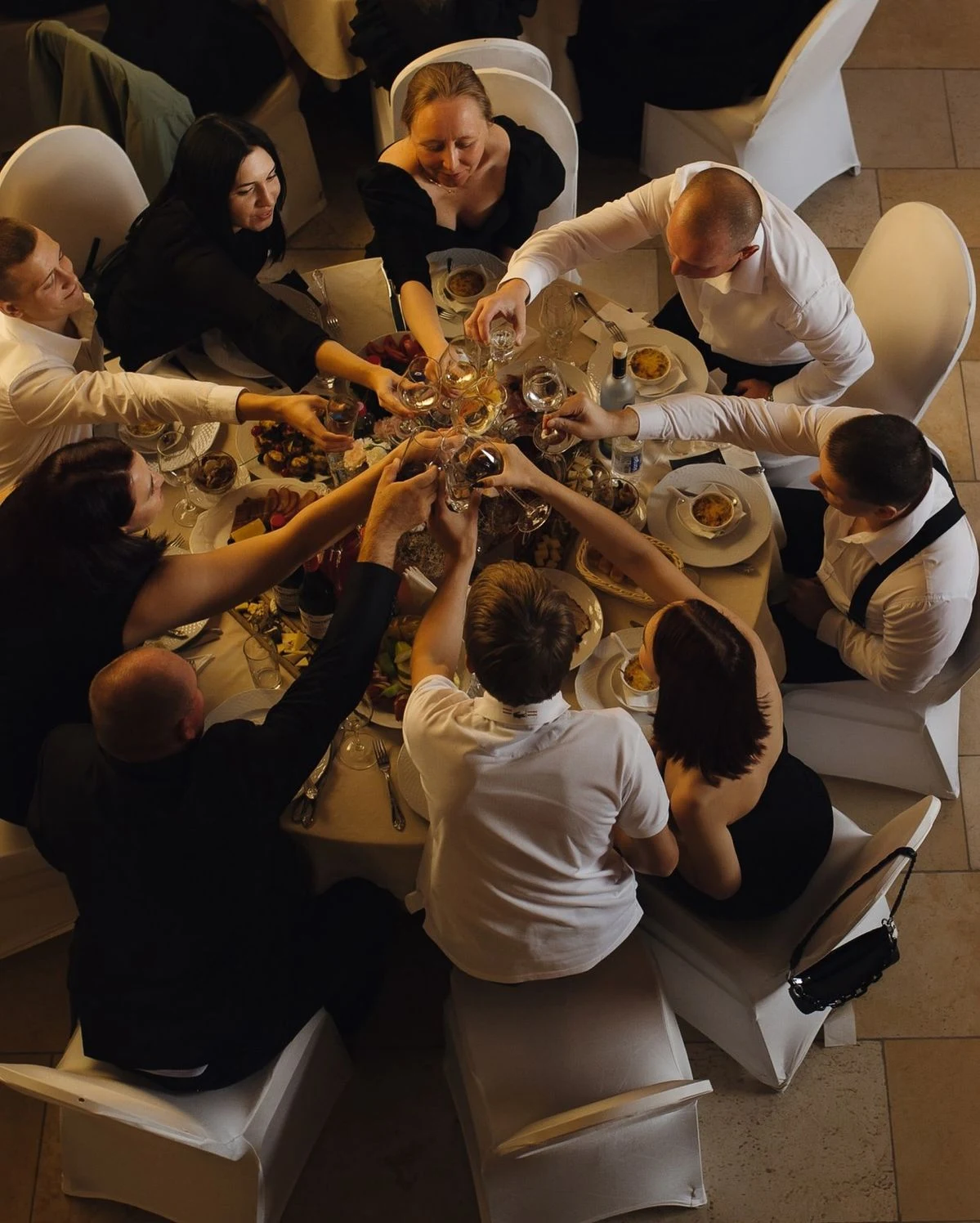 Подача закусок из каталога SF Catering